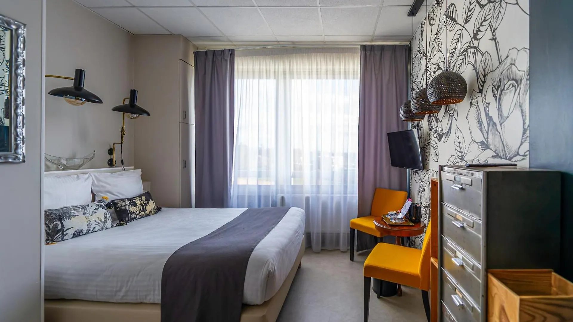 Hotel Hôtel Le Grand Barnum Francheville